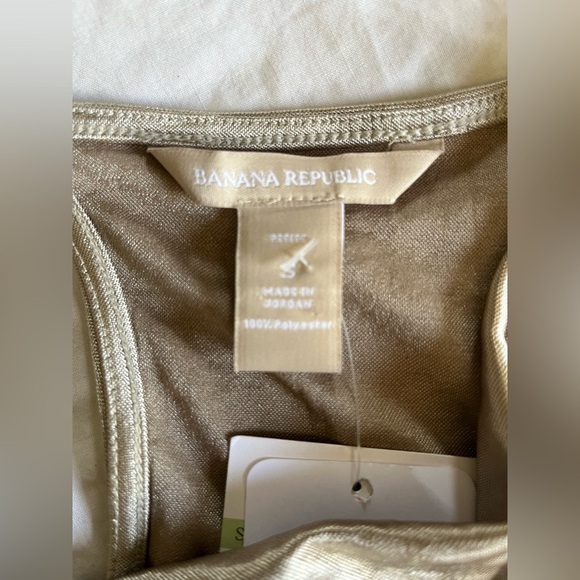 Banana Republic - Gold Top - Picture 8 of 9